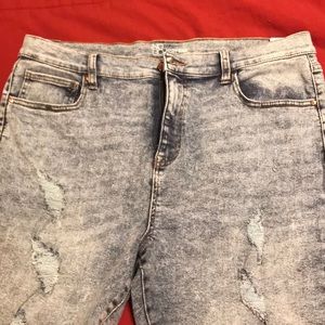 Jean distressed shorts and stretchy,